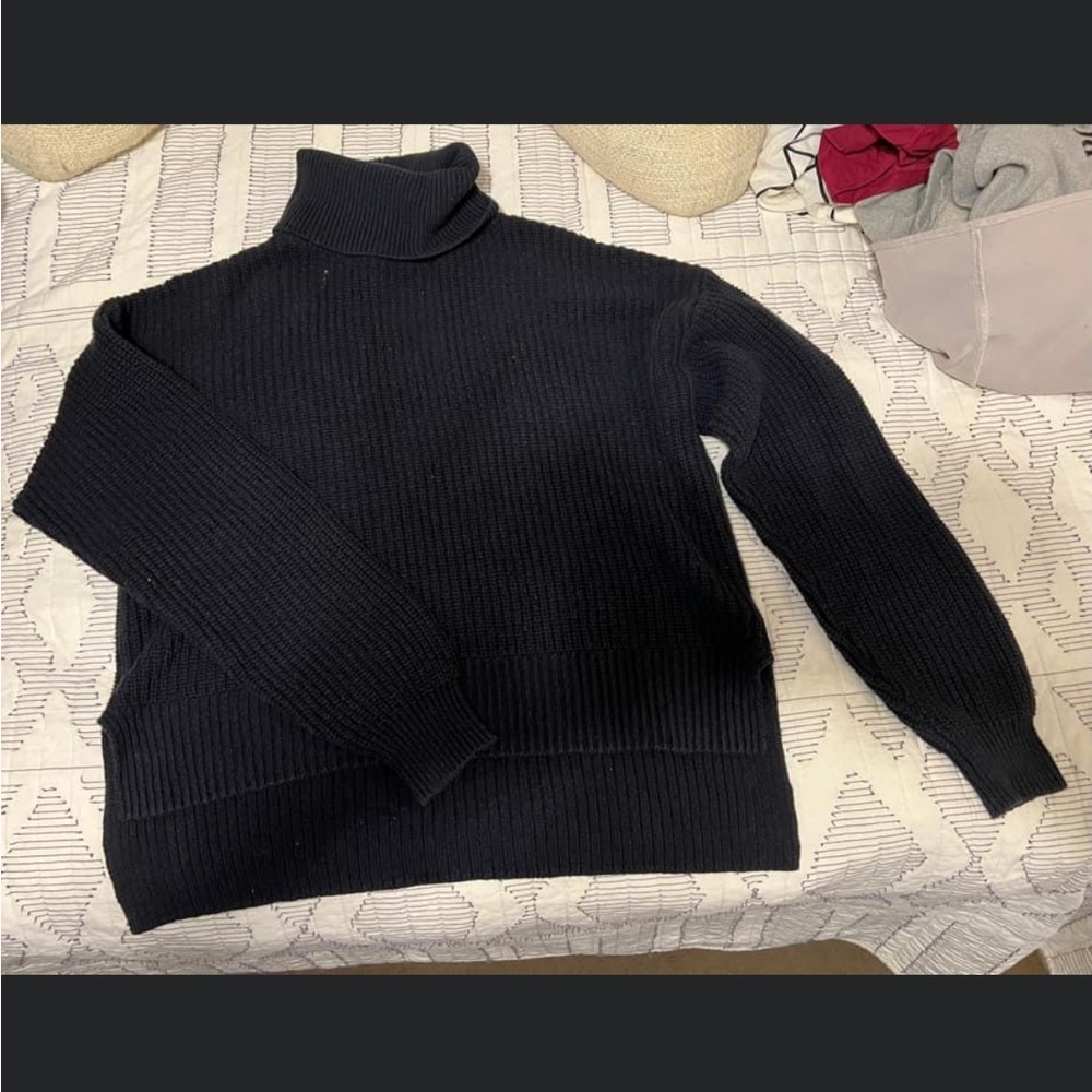 Womens Urban Outfitter Sweater